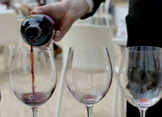 Crescita in doppia cifra per il vino in Italia