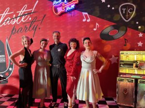 Rock your party! vinitaly 2023 pinup