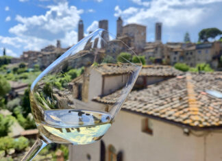 Vernaccia di San Gimignano, le riserve alla prova del calice